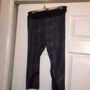 Gray cropped lululemon leggings